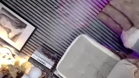 Cataleya Rogers online show from 11/22/25, 09:25