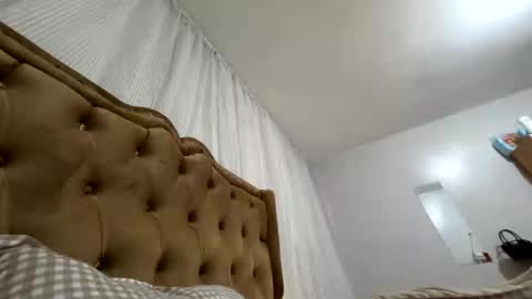Snapshot of its_me_khalifa chatting on 10/05/25, 01:31 MARIA LABO online show from 10/05/25, 01:31