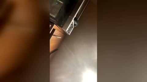 Snapshot of itslovefrank chatting on 12/03/25, 08:00 itslovefrank online show from 12/03/25, 08:00