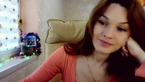Snapshot of itslunaday chatting on 01/13/25, 09:30 itslunaday online show from 01/13/25, 09:30