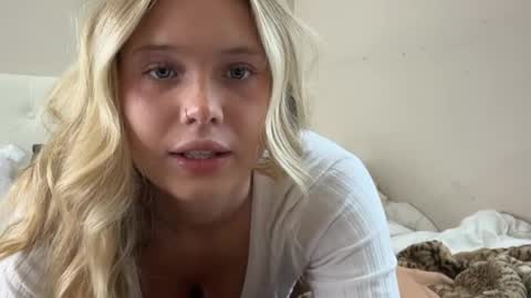Snapshot of itsmadisynmae chatting on 09/09/25, 03:44 OF madisynmaee online show from 09/09/25, 03:44
