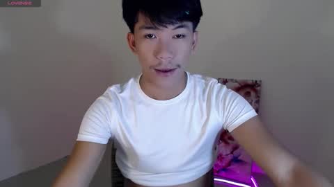 itsme_cxhennn online show from 10/12/25, 11:42
