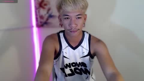 itsme_cxhennn online show from 10/29/25, 08:32