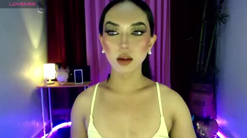 Snapshot of itsmesofiaa69 chatting on 03/09/25, 03:43 Sofia online show from 03/09/25, 03:43