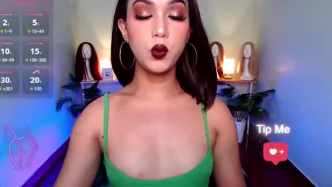 Snapshot of itsmesofiaa69 chatting on 10/20/25, 04:18 Sofia online show from 10/20/25, 04:18