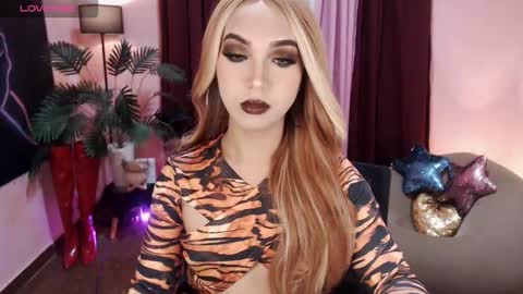 Snapshot of itsmesofiaa69 chatting on 11/04/25, 06:29 Sofia online show from 11/04/25, 06:29