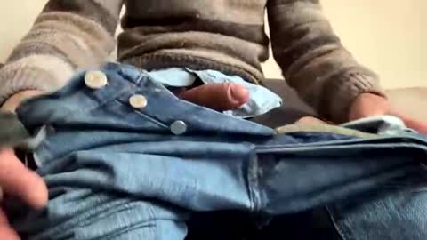 Snapshot of iuuuf2 chatting on 02/07/25, 08:11 Iuuuf2 or Samel online show from 02/07/25, 08:11