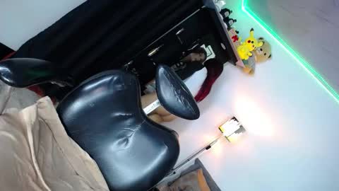 y  online show from 11/16/25, 11:10