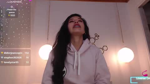 Snapshot of ivana_rose chatting on 02/13/25, 06:20 Adris online show from 02/13/25, 06:20
