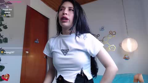 Snapshot of ivana_rose chatting on 02/21/25, 08:49 Adris online show from 02/21/25, 08:49
