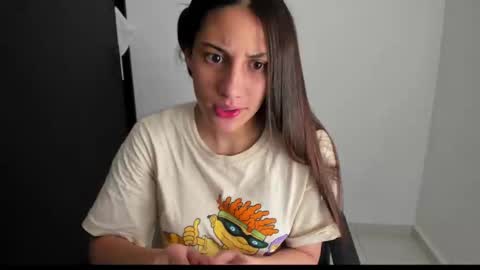 Snapshot of ivanna_essis chatting on 01/10/25, 04:12 ivanna_essis online show from 01/10/25, 04:12