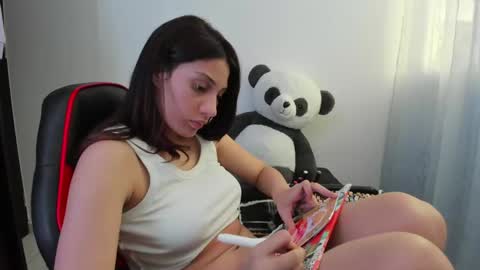 Snapshot of ivanna_essis chatting on 02/06/25, 09:38 ivanna_essis online show from 02/06/25, 09:38