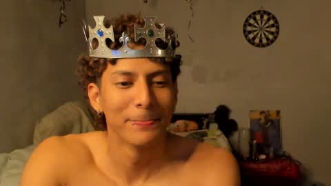 Snapshot of ivano_jones chatting on 01/26/25, 05:23 Ivano online show from 01/26/25, 05:23