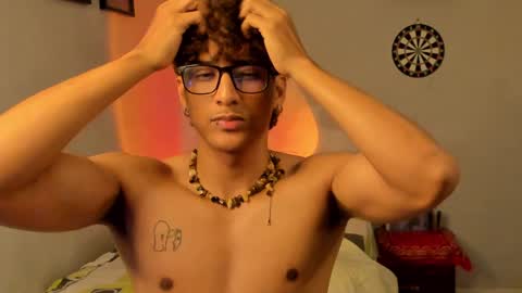 Snapshot of ivano_jones chatting on 02/05/25, 09:46 Ivano online show from 02/05/25, 09:46