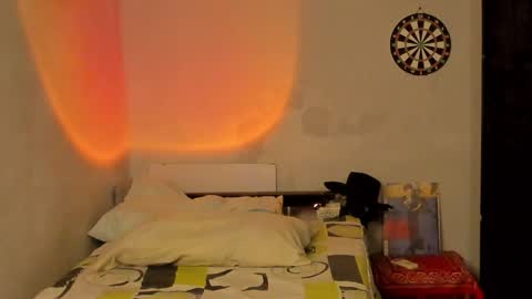 Snapshot of ivano_jones chatting on 02/08/25, 09:24 Ivano online show from 02/08/25, 09:24