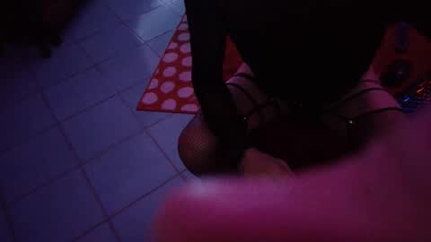 yves online show from 10/18/25, 05:10