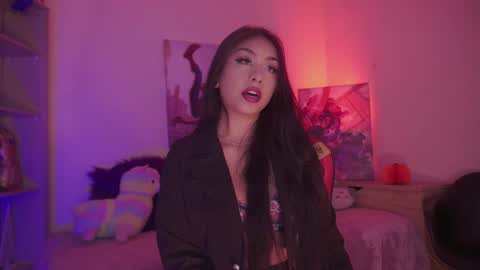 iveet  online show from 11/06/25, 01:56