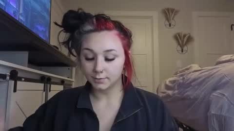 ivey jade online show from 11/15/25, 04:54