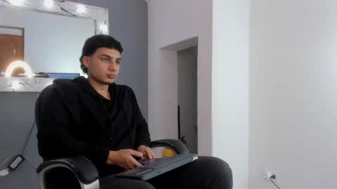Snapshot of ivo_beischel chatting on 09/26/25, 11:47 Ivo Beischel online show from 09/26/25, 11:47