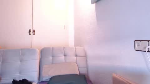 Snapshot of ivonne_hilton chatting on 02/14/25, 08:52 Ivonne online show from 02/14/25, 08:52