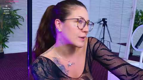 Celine online show from 11/15/25, 06:00