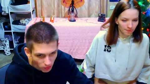 Snapshot of ivy__lester chatting on 12/08/24, 07:11 Ivy and Lester online show from 12/08/24, 07:11