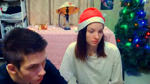 Snapshot of ivy__lester chatting on 01/01/25, 10:24 Ivy and Lester online show from 01/01/25, 10:24
