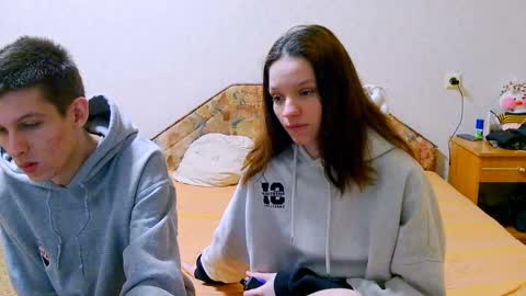 Snapshot of ivy__lester chatting on 02/26/25, 03:19 Ivy and Lester online show from 02/26/25, 03:19