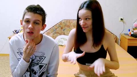 Snapshot of ivy__lester chatting on 03/09/25, 06:11 Ivy and Lester online show from 03/09/25, 06:11