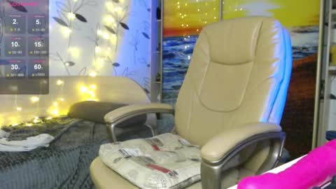 Ivy online show from 02/28/25, 12:21