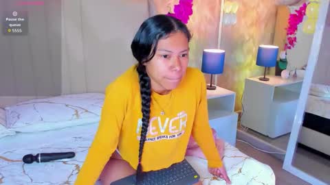 Ivy  online show from 11/16/25, 08:25