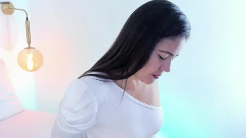 Ivy  online show from 11/07/25, 01:44