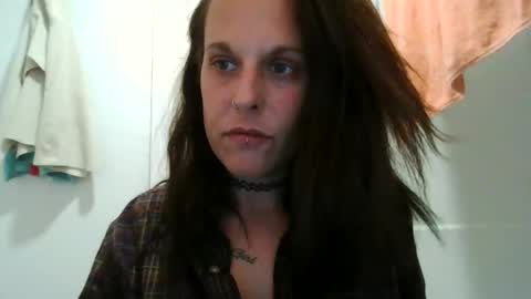 Snapshot of ivyjade6969 chatting on 10/22/25, 08:14 ivyjade6969 online show from 10/22/25, 08:14