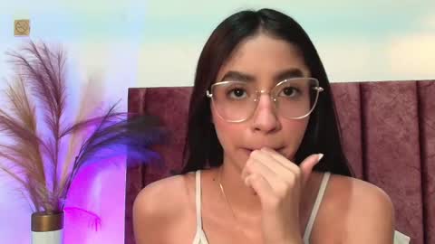 IvyJhonss online show from 09/17/25, 11:45