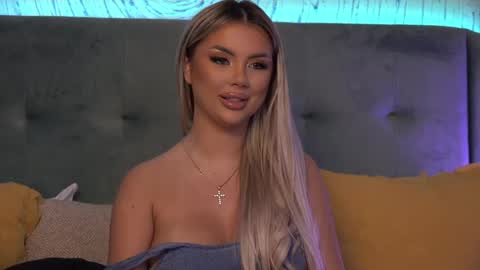  Ivy  online show from 12/16/24, 09:35