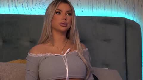  Ivy  online show from 01/07/25, 06:16