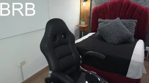 ivyrush09 online show from 10/15/25, 03:06