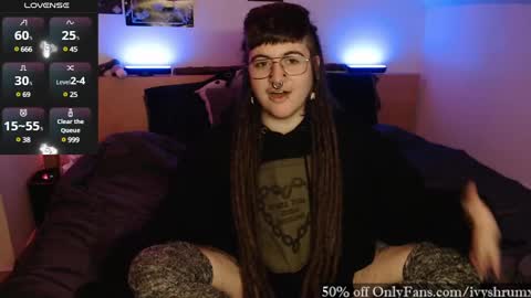 Snapshot of ivyshrumx chatting on 01/02/25, 02:11 Ivy ShrumX online show from 01/02/25, 02:11