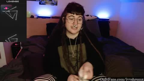 Snapshot of ivyshrumx chatting on 01/05/25, 10:19 Ivy ShrumX online show from 01/05/25, 10:19