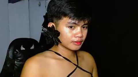 Snapshot of iya143 chatting on 11/02/25, 03:36 iya143 online show from 11/02/25, 03:36