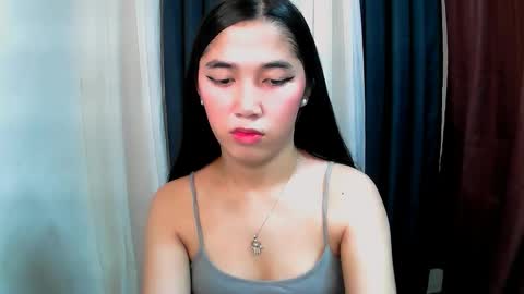 Snapshot of iyanna_ivelle chatting on 11/08/25, 04:23 UR LOVELY IYANNA online show from 11/08/25, 04:23