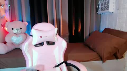 Snapshot of iyotakody chatting on 02/03/25, 02:03 Red online show from 02/03/25, 02:03