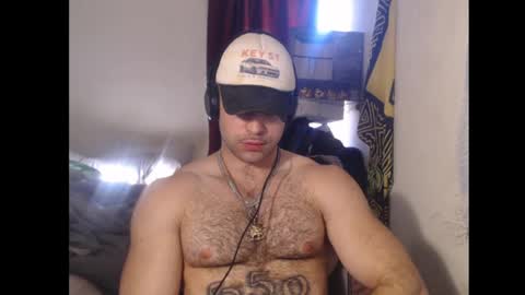 Snapshot of izak144 chatting on 01/27/25, 07:56 izak144 online show from 01/27/25, 07:56