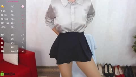 Queen of nylon  Victoria online show from 09/22/25, 05:20