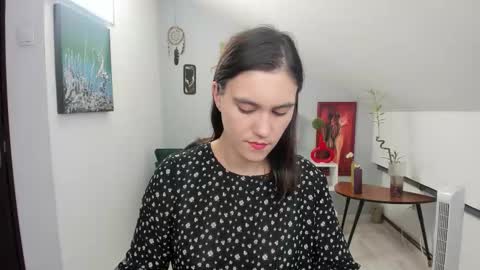 Izzy online show from 10/23/25, 06:06