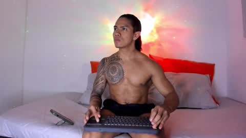 Snapshot of j_musiry chatting on 10/23/25, 01:38 i am juan musiry independent model online show from 10/23/25, 01:38