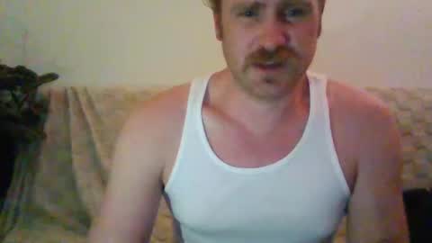 Snapshot of j_tree88 chatting on 01/15/25, 02:24 TR88 online show from 01/15/25, 02:24