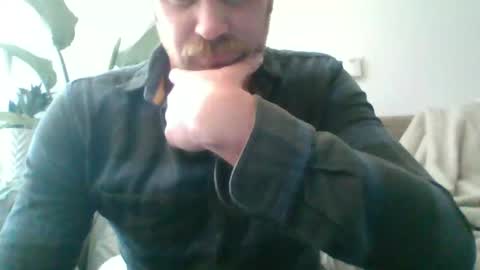 Snapshot of j_tree88 chatting on 03/11/25, 11:48 TR88 online show from 03/11/25, 11:48