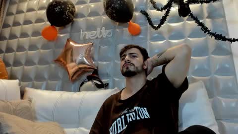 Snapshot of jack_daniel__ chatting on 10/31/25, 05:58 JACK DANIEL online show from 10/31/25, 05:58