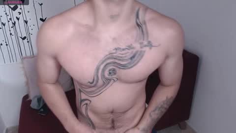 Snapshot of jack_hills2 chatting on 09/10/25, 12:05 online show from 09/10/25, 12:05